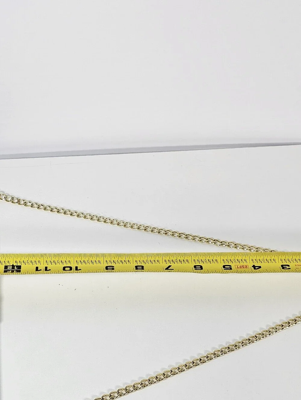 Danielle Nicole x Harry Potter Hufflepuff Uniform Clutch Gold Chain